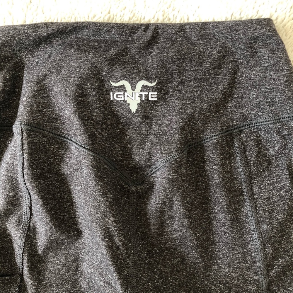 IGNITE ‘Simplicity' Workout Leggings - Picture 8 of 8